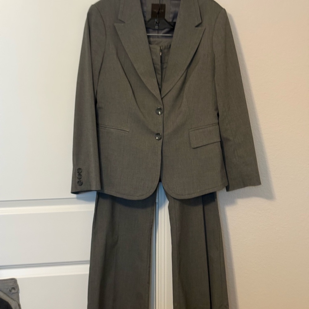 Women’s Classic Gray Suit